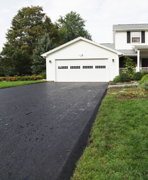 Blacktop Driveway Paving