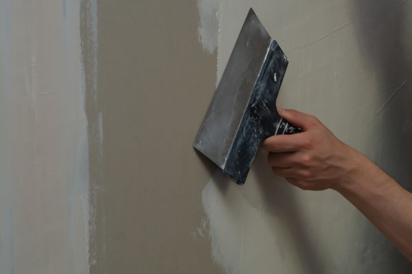 Drywall Crack Repair