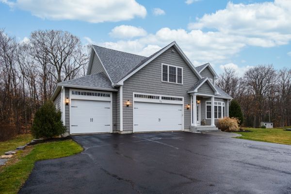Asphalt Sealcoating Service